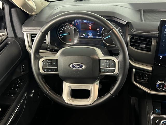 used 2024 Ford Expedition car, priced at $50,973
