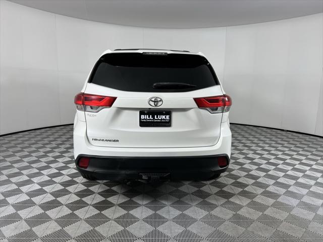 used 2019 Toyota Highlander car, priced at $22,773