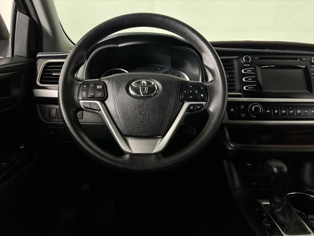 used 2019 Toyota Highlander car, priced at $22,773