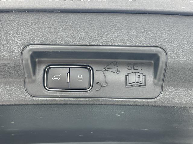 used 2022 Ford Explorer car, priced at $37,273