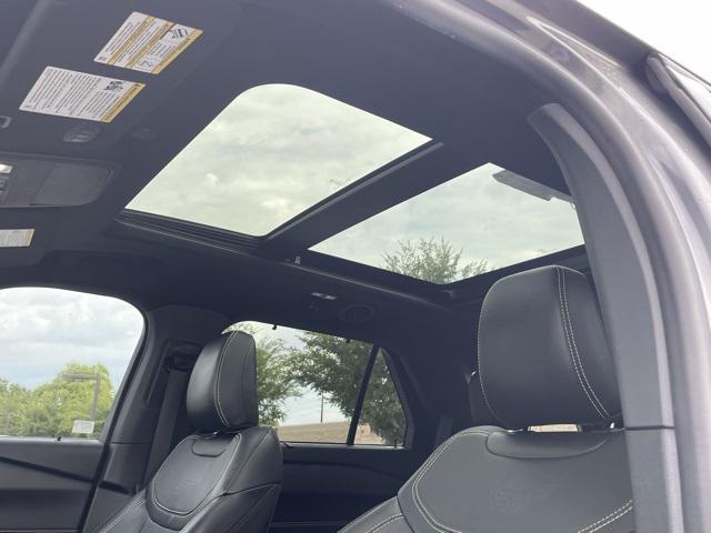used 2022 Ford Explorer car, priced at $37,273