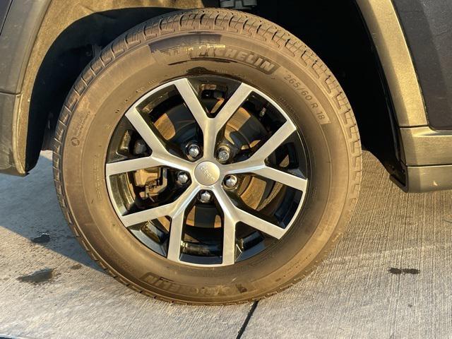 used 2023 Jeep Grand Cherokee L car, priced at $28,475