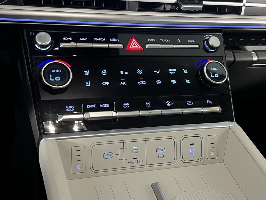 used 2024 Hyundai Santa Fe car, priced at $32,975