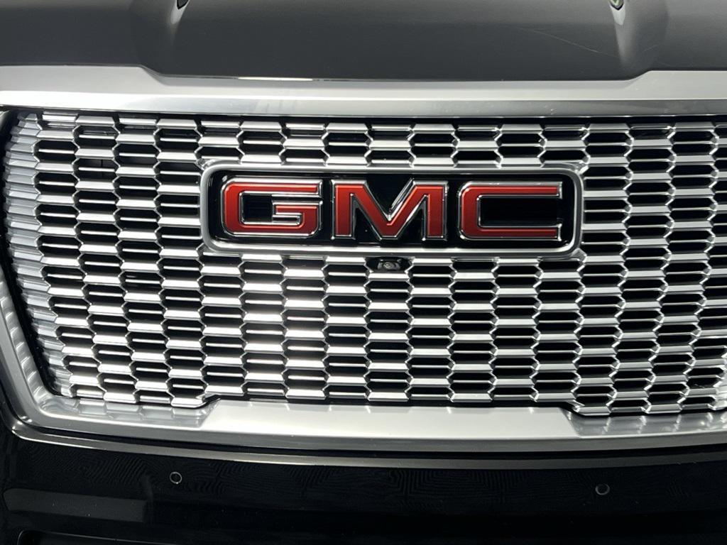 used 2023 GMC Yukon car, priced at $59,673