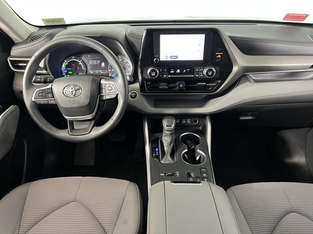 used 2024 Toyota Highlander Hybrid car, priced at $38,273