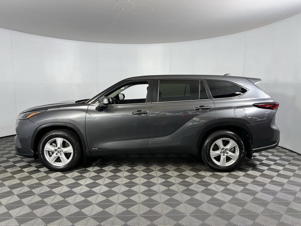 used 2024 Toyota Highlander Hybrid car, priced at $38,273