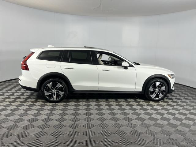 used 2022 Volvo V60 Cross Country car, priced at $30,373