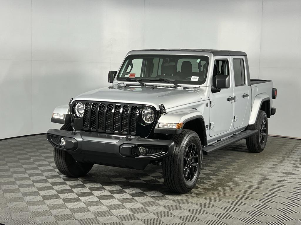used 2022 Jeep Gladiator car, priced at $31,473