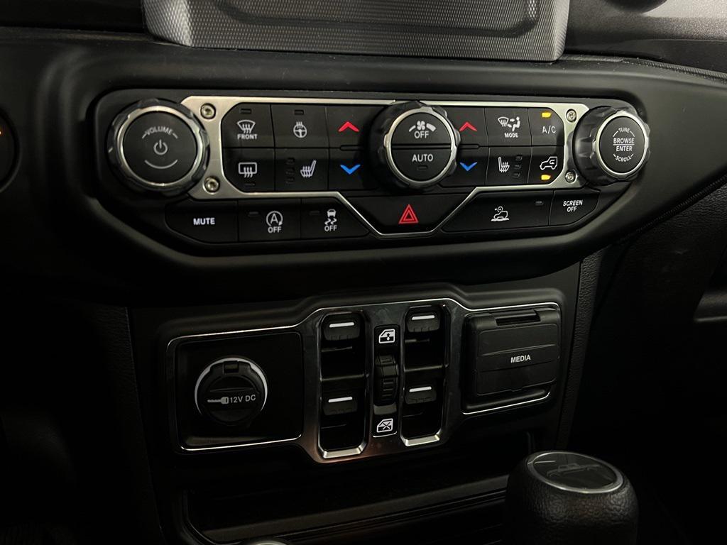 used 2022 Jeep Gladiator car, priced at $31,473