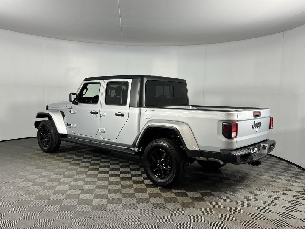 used 2022 Jeep Gladiator car, priced at $31,473