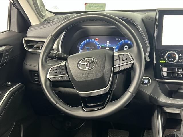 used 2023 Toyota Highlander car, priced at $41,773