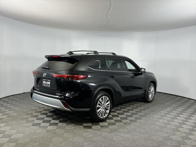 used 2023 Toyota Highlander car, priced at $41,773