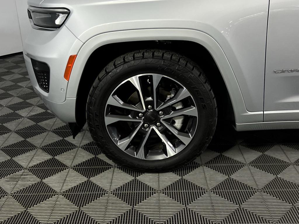 used 2024 Jeep Grand Cherokee car, priced at $48,973