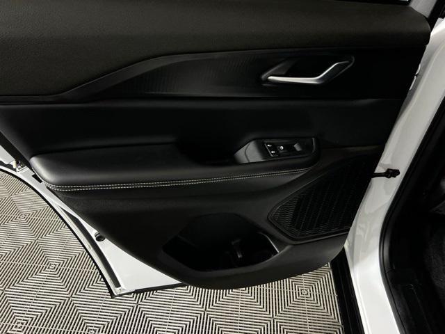 used 2023 Jeep Grand Cherokee car, priced at $31,737