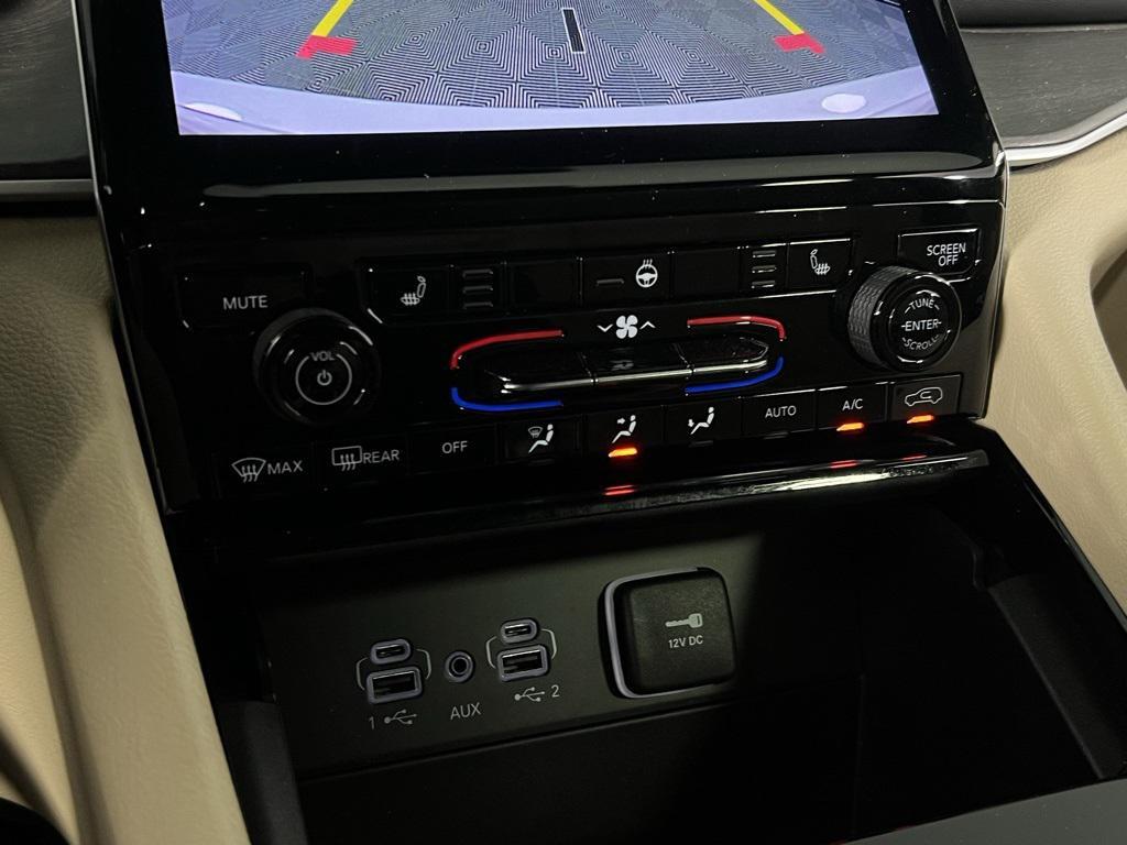 used 2023 Jeep Grand Cherokee car, priced at $22,573