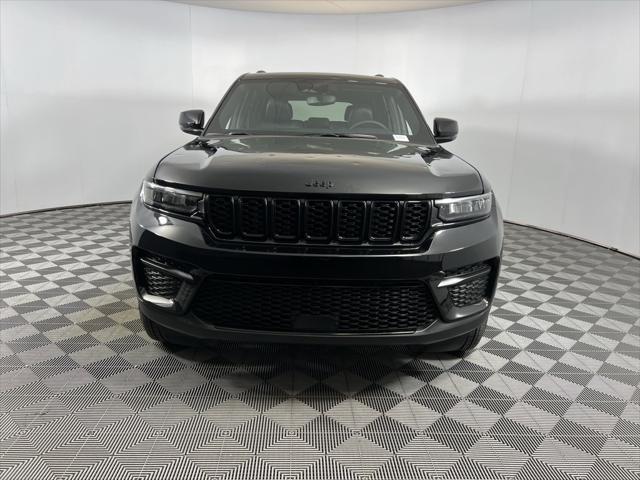 used 2024 Jeep Grand Cherokee car, priced at $34,975