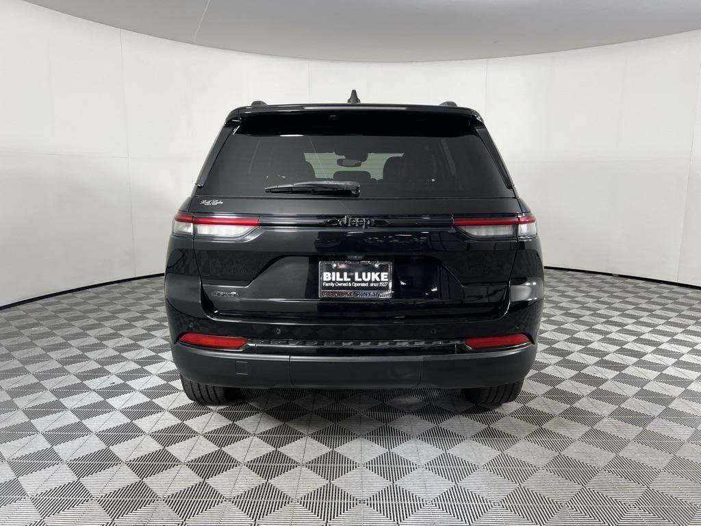 used 2023 Jeep Grand Cherokee car, priced at $31,573