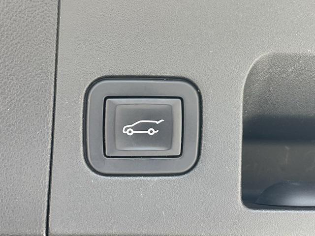 used 2017 Cadillac XT5 car, priced at $13,995