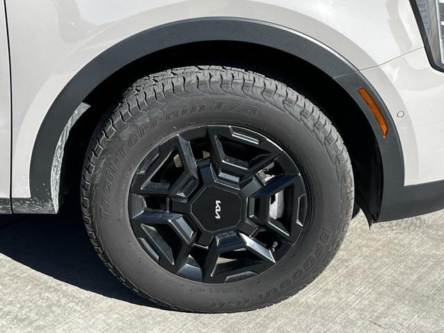 used 2024 Kia Sorento car, priced at $42,973