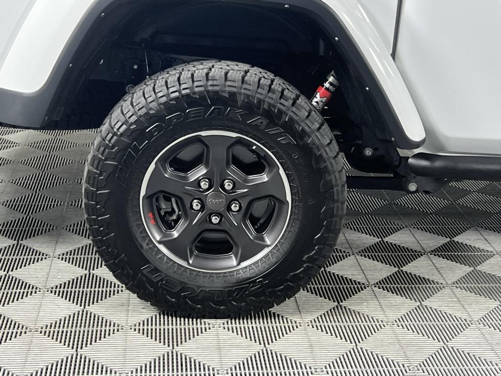 used 2021 Jeep Gladiator car, priced at $30,575