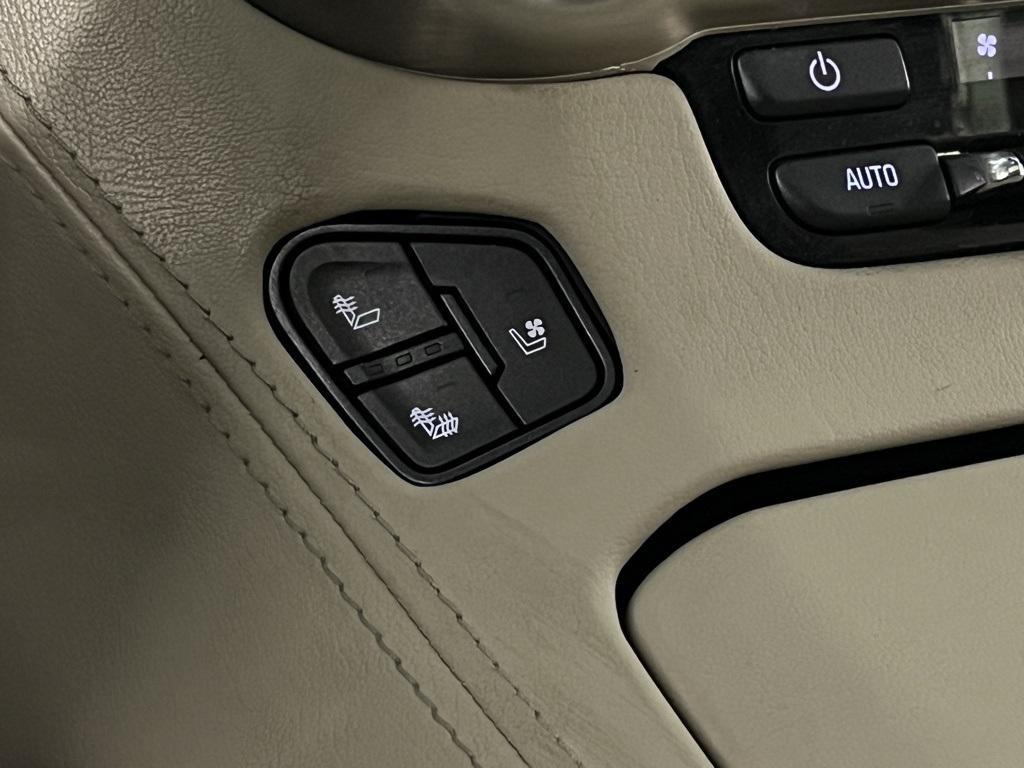 used 2018 GMC Yukon car, priced at $31,995