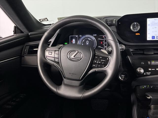 used 2023 Lexus ES 300h car, priced at $39,000