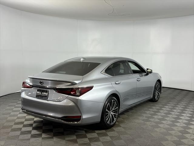 used 2023 Lexus ES 300h car, priced at $39,000