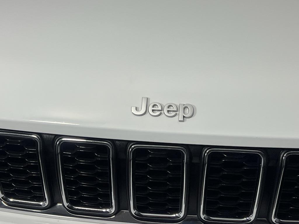 used 2024 Jeep Grand Cherokee L car, priced at $27,675