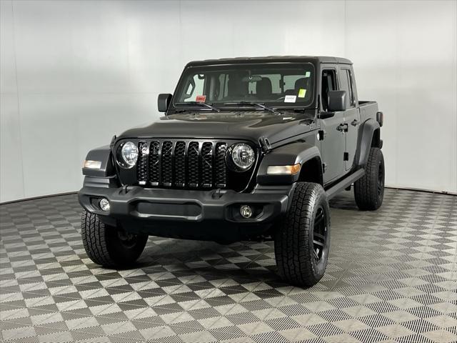 used 2020 Jeep Gladiator car, priced at $33,673