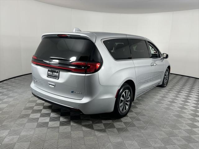 used 2022 Chrysler Pacifica Hybrid car, priced at $26,575