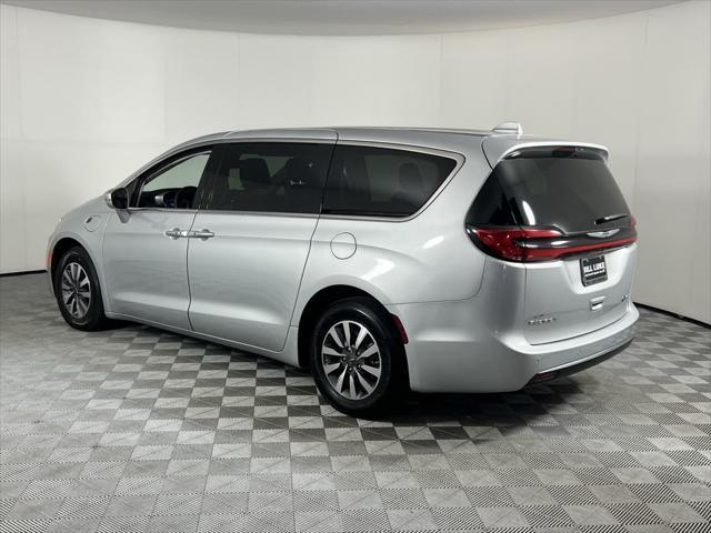 used 2022 Chrysler Pacifica Hybrid car, priced at $26,575