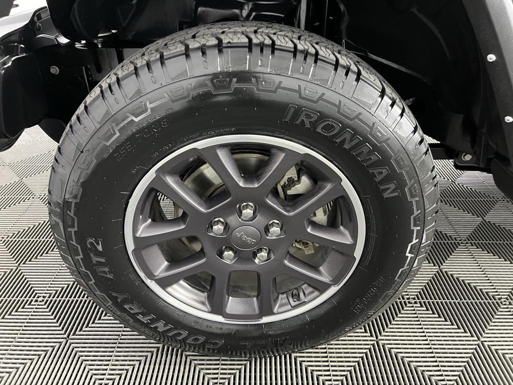 used 2022 Jeep Gladiator car, priced at $29,075