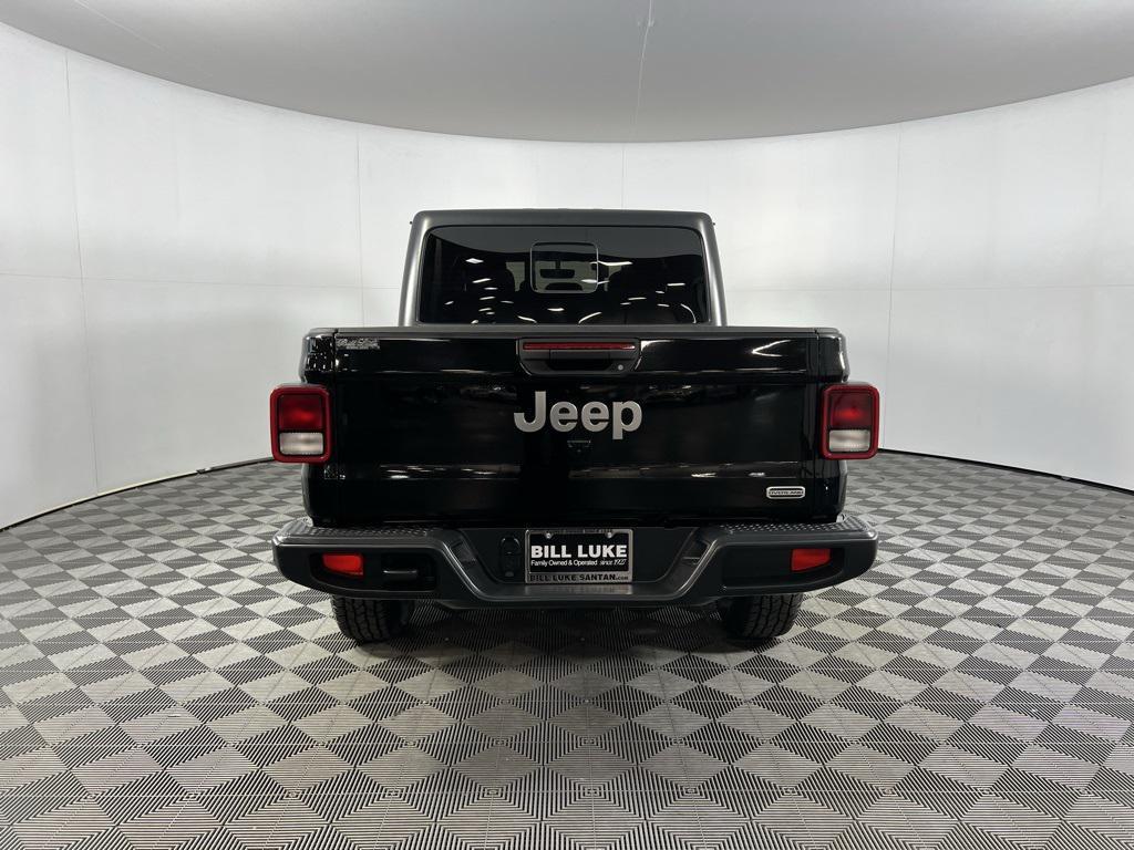 used 2022 Jeep Gladiator car, priced at $29,075