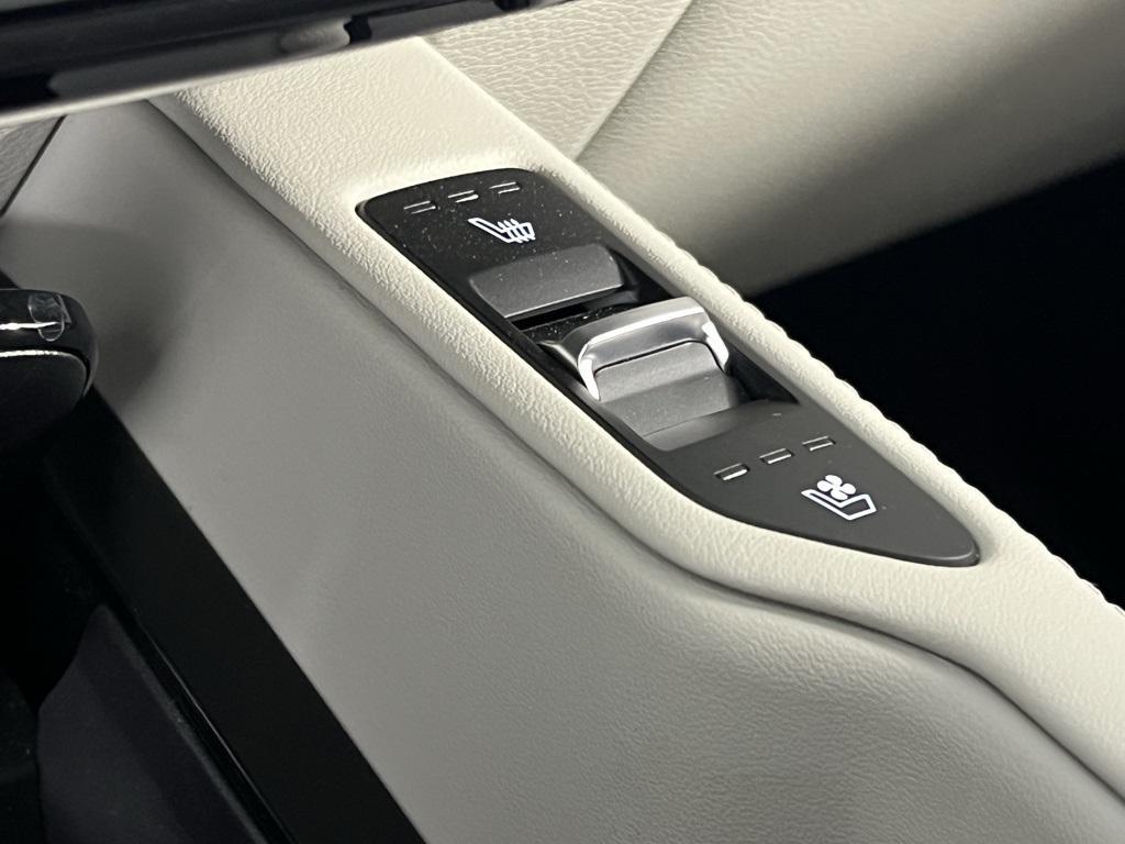used 2024 Kia Telluride car, priced at $43,673