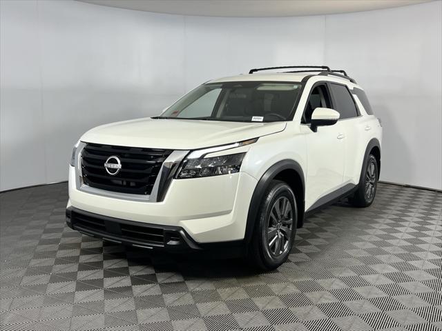 used 2024 Nissan Pathfinder car, priced at $33,000