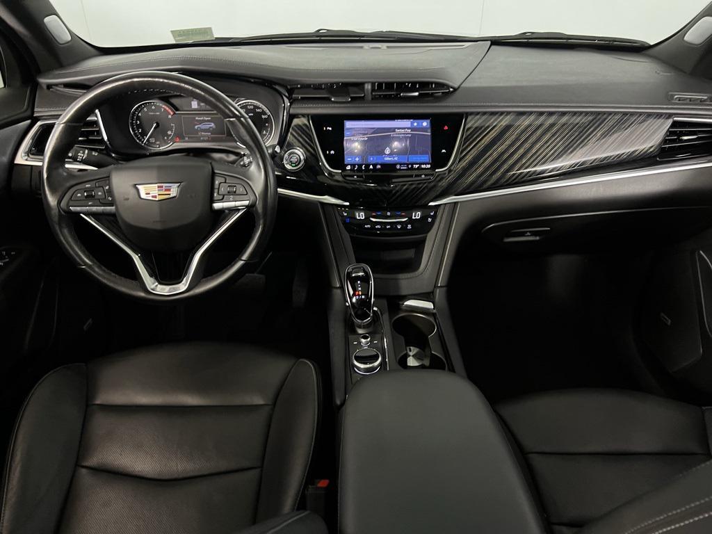 used 2024 Cadillac XT6 car, priced at $36,673