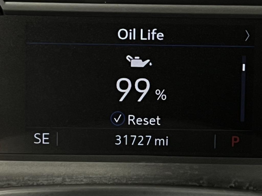 used 2024 Cadillac XT6 car, priced at $36,673