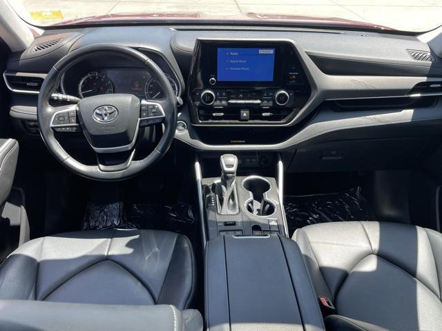 used 2023 Toyota Highlander car, priced at $38,573