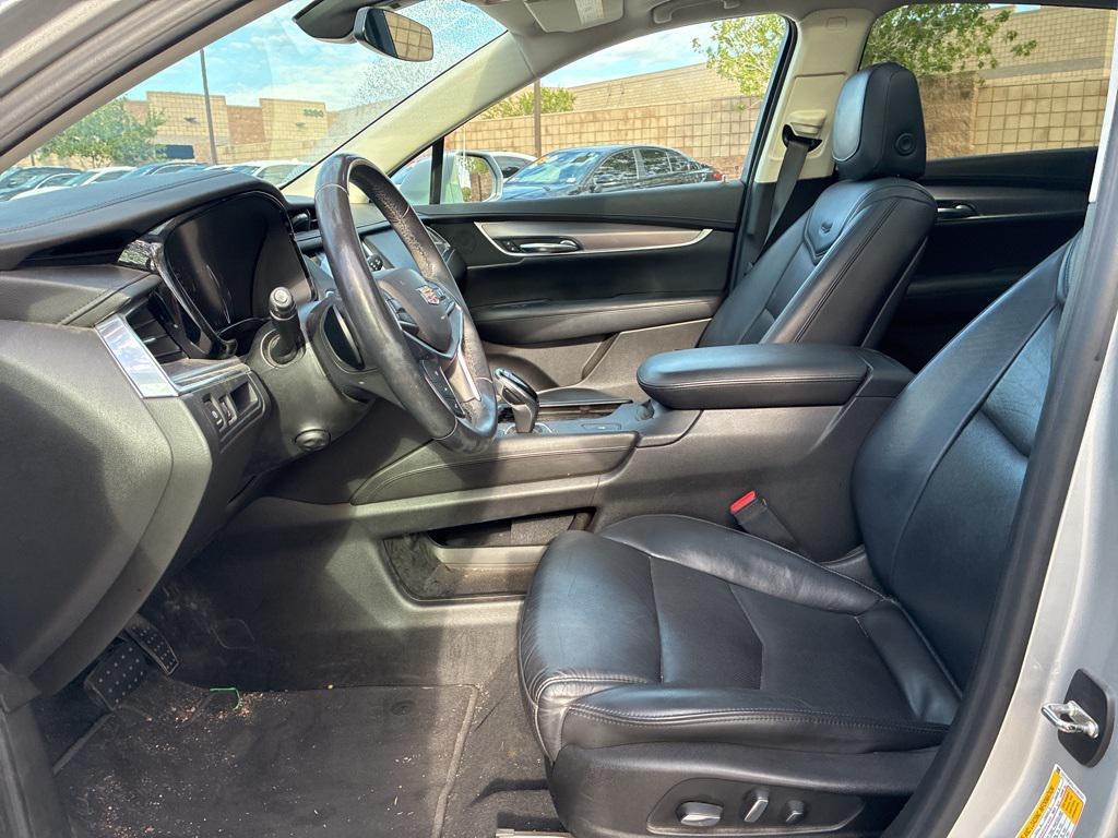 used 2018 Cadillac XT5 car, priced at $17,095