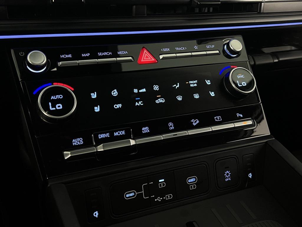 used 2025 Hyundai Santa Fe car, priced at $36,075