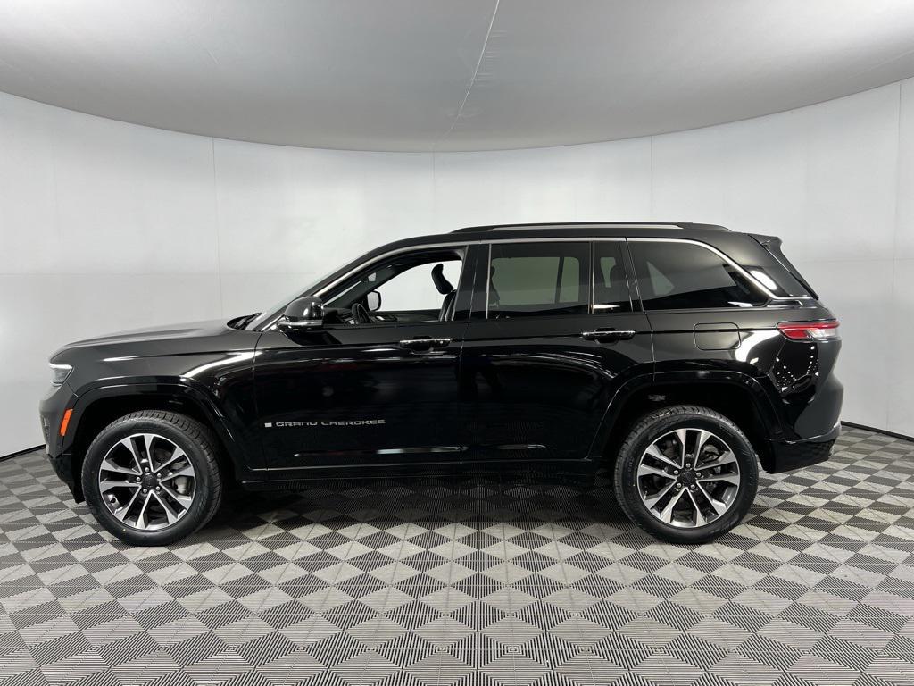 used 2022 Jeep Grand Cherokee car, priced at $33,973