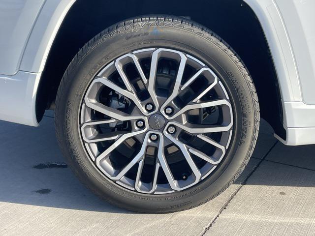 used 2021 Jeep Grand Cherokee L car, priced at $42,975