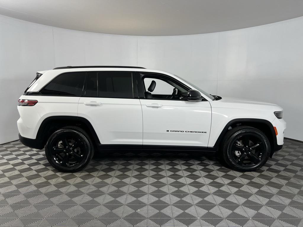 used 2023 Jeep Grand Cherokee car, priced at $31,375
