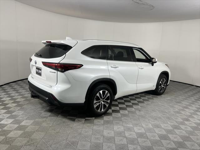 used 2022 Toyota Highlander Hybrid car, priced at $42,573