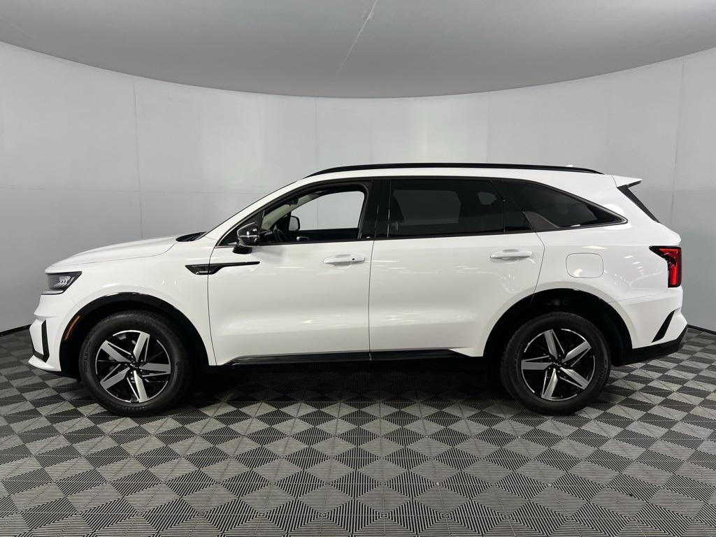 used 2023 Kia Sorento car, priced at $26,075