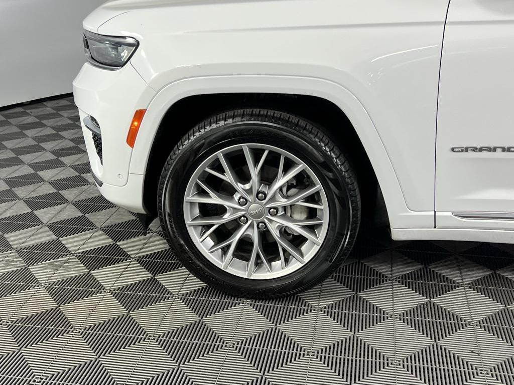 used 2023 Jeep Grand Cherokee car, priced at $40,473