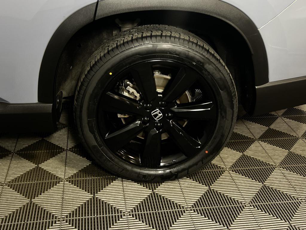 used 2025 Honda Pilot car, priced at $41,173