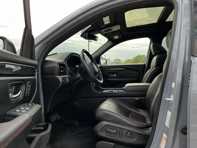 used 2025 Honda Pilot car, priced at $44,073