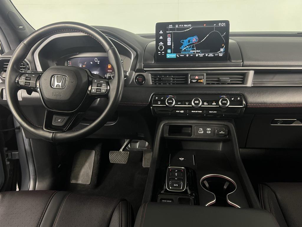 used 2025 Honda Pilot car, priced at $41,173