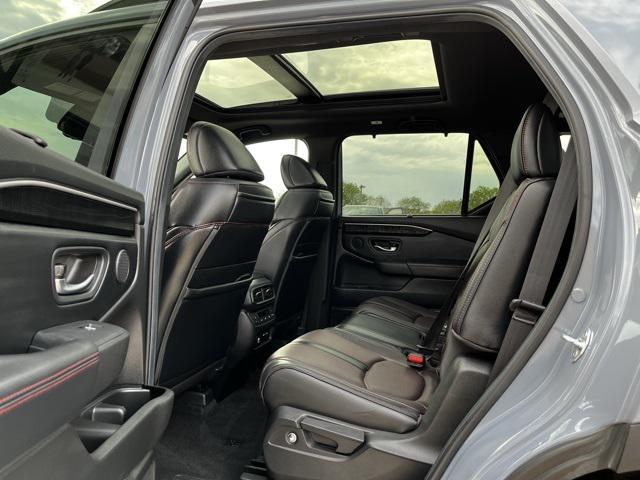 used 2025 Honda Pilot car, priced at $44,073